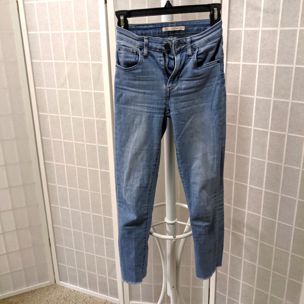 Levi's Light Wash Jeans